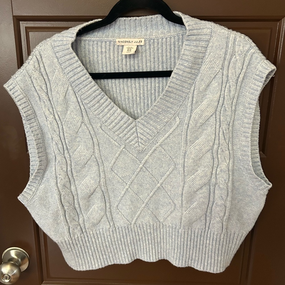 Sincerely Jules Light Gray V-Neck Sweater Vest Cable Knit Academia Preppy Office